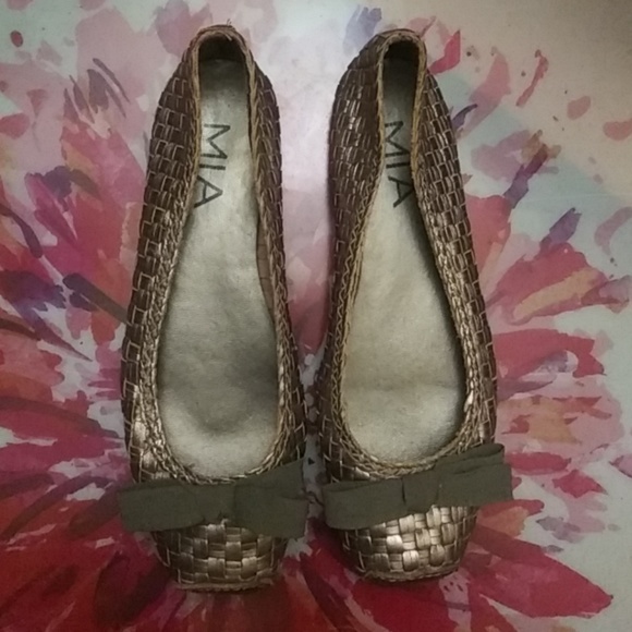mia ballet flats